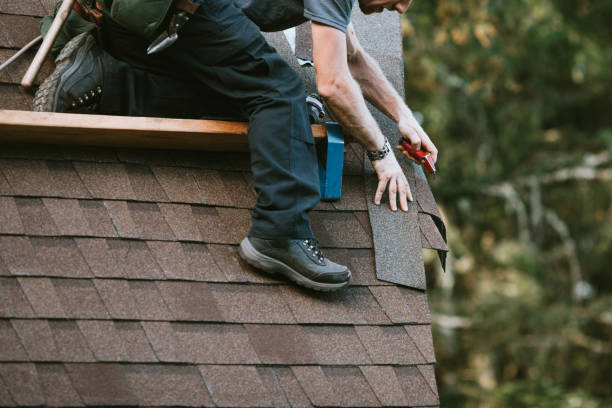 Best Residential Roofing Contractor  in Neenah, WI